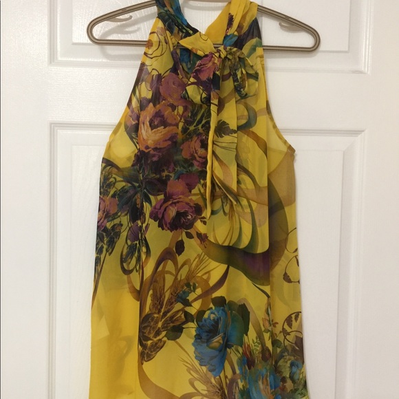 Halter top 🎀 2 for 20 - Picture 2 of 4